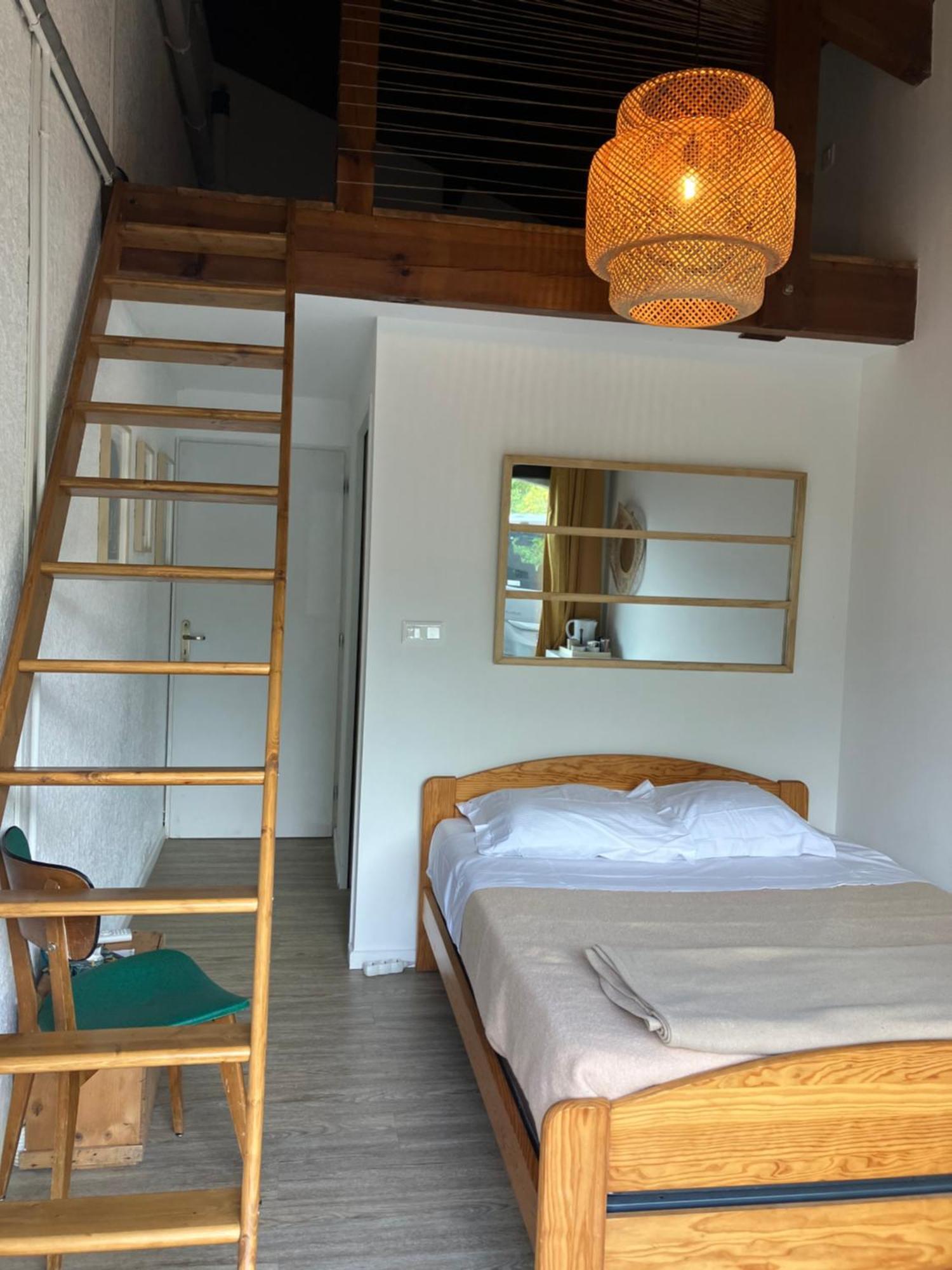 Chambre Et Sdb Avec Entree Privative Сустон Екстер'єр фото